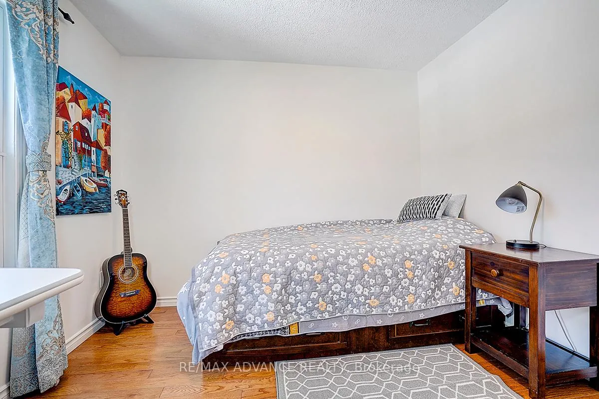 Photo 34 of 25 West Borough Street, Markham, Aileen-Willowbrook — HOMEH