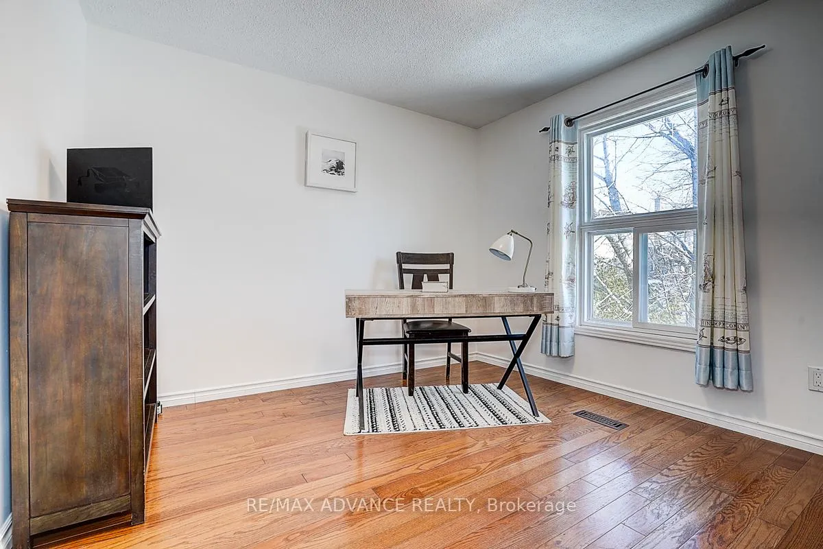 Photo 35 of 25 West Borough Street, Markham, Aileen-Willowbrook — HOMEH