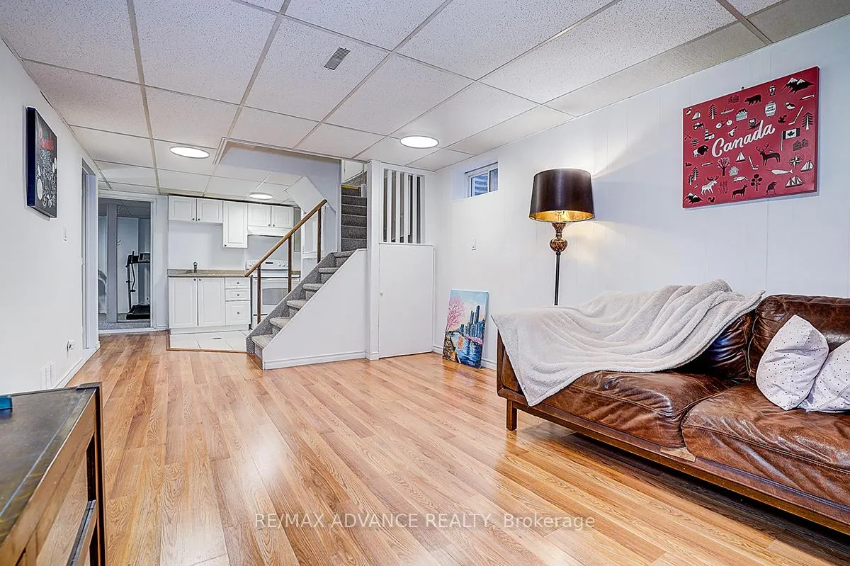 Photo 40 of 25 West Borough Street, Markham, Aileen-Willowbrook — HOMEH