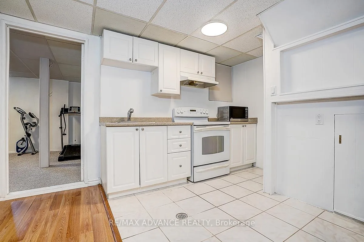 Photo 41 of 25 West Borough Street, Markham, Aileen-Willowbrook — HOMEH