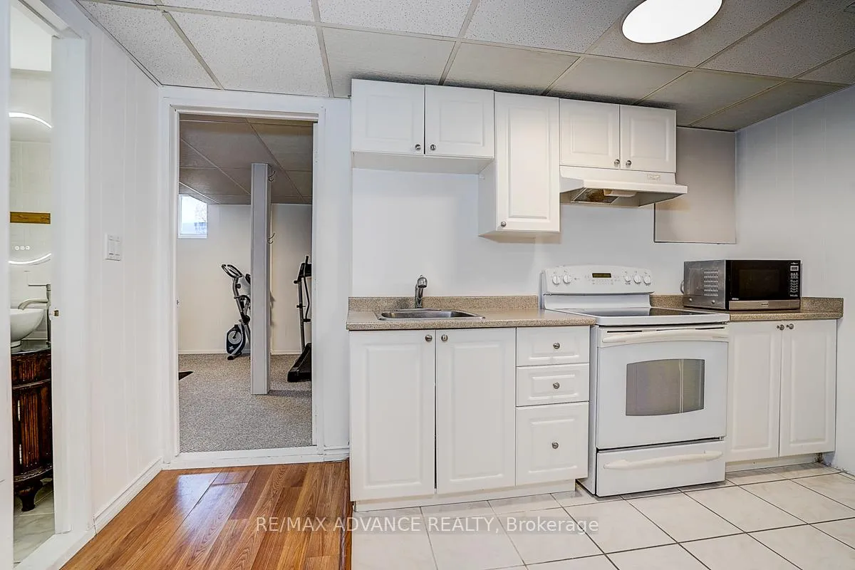 Photo 42 of 25 West Borough Street, Markham, Aileen-Willowbrook — HOMEH