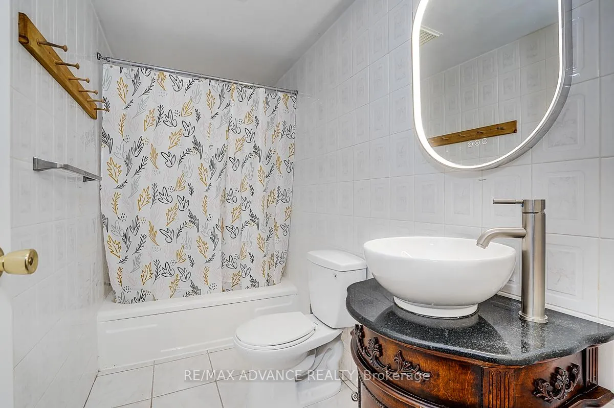 Photo 46 of 25 West Borough Street, Markham, Aileen-Willowbrook — HOMEH