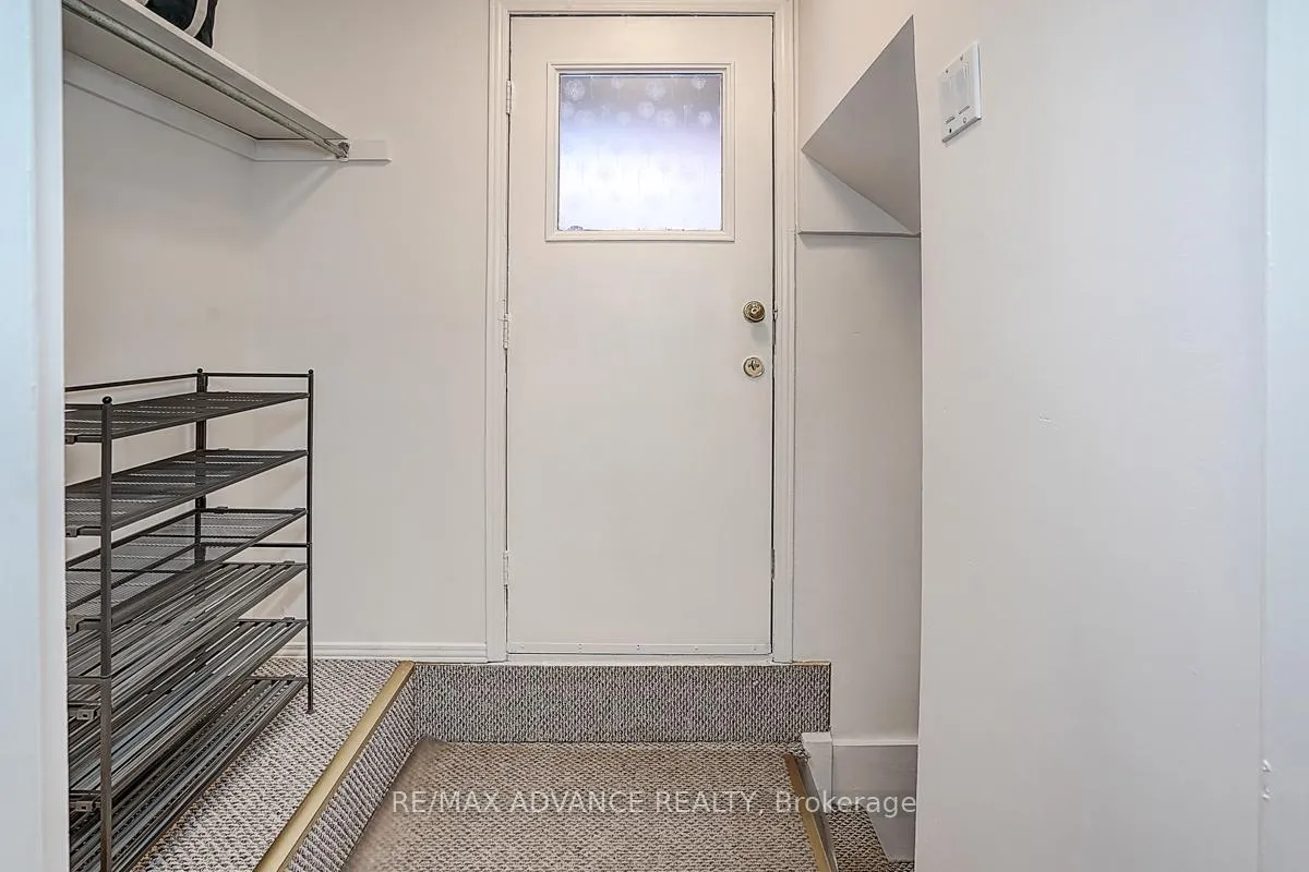 Photo 48 of 25 West Borough Street, Markham, Aileen-Willowbrook — HOMEH