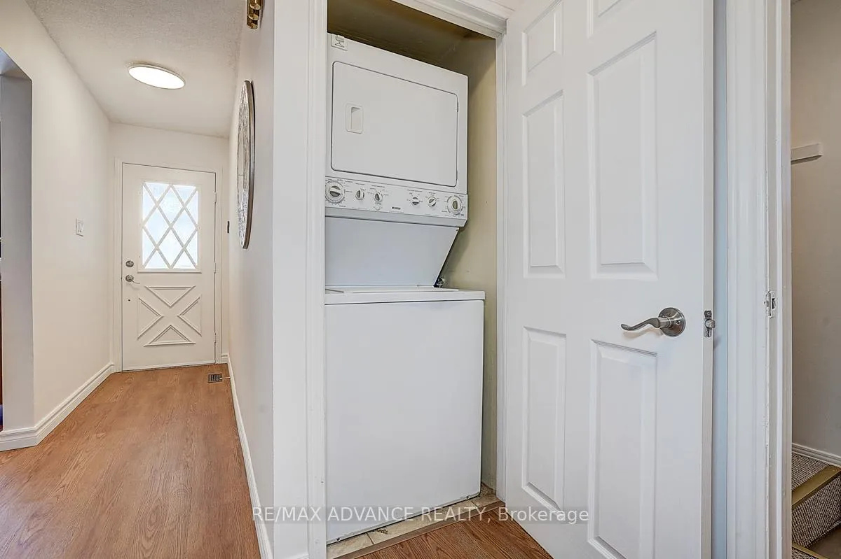 Photo 49 of 25 West Borough Street, Markham, Aileen-Willowbrook — HOMEH