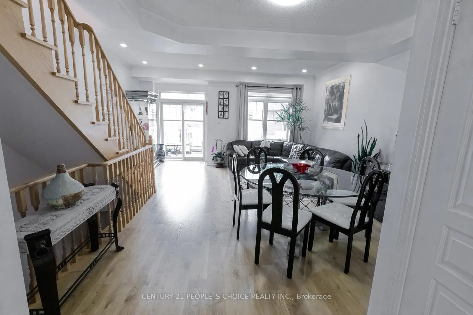 Photo 24 of 102 Roy Grove Way, Markham, Greensborough — HOMEH