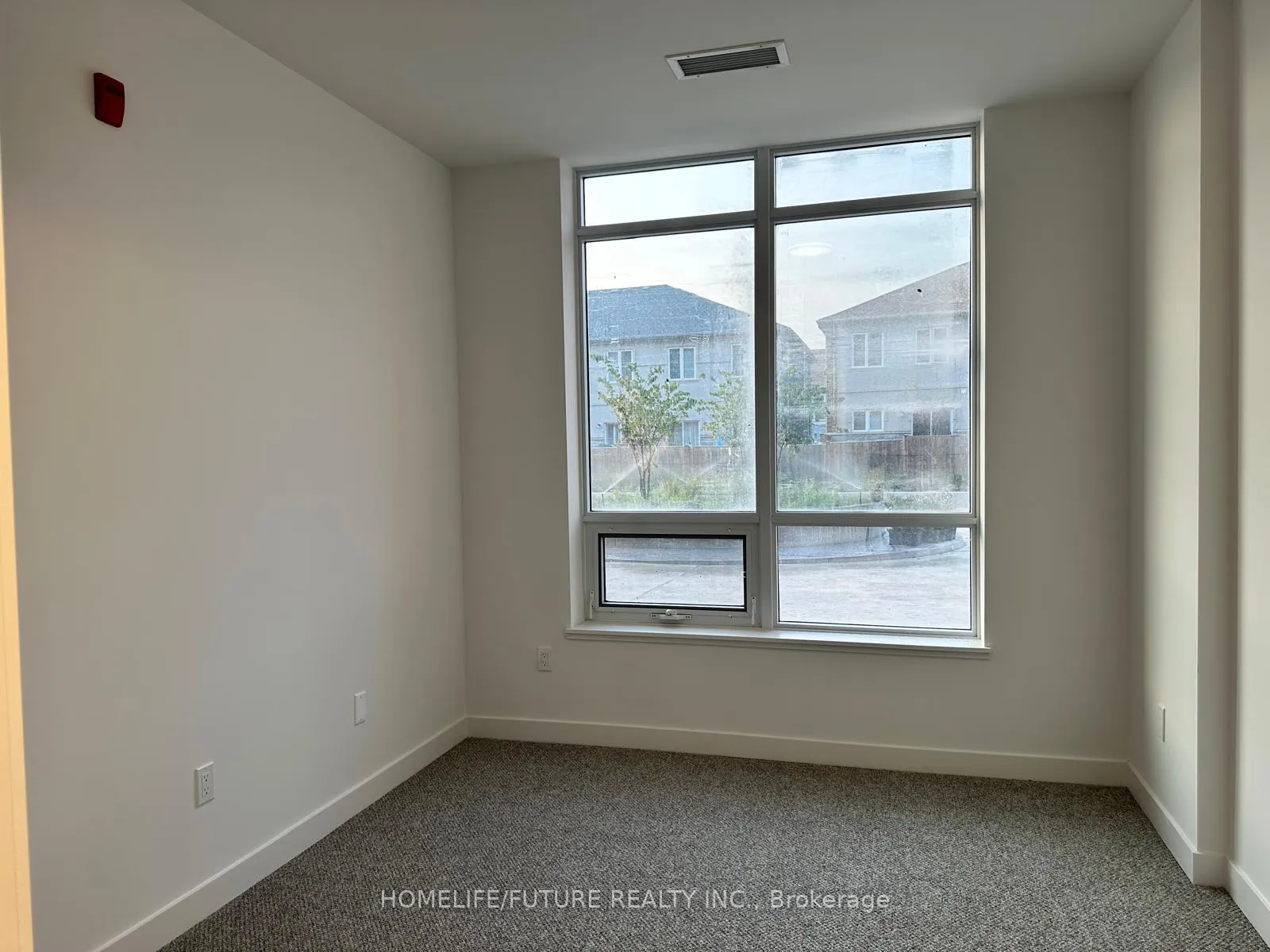 Photo 6 of Unit 115, 1010 Dundas Street E, Whitby, Blue Grass Meadows — HOMEH