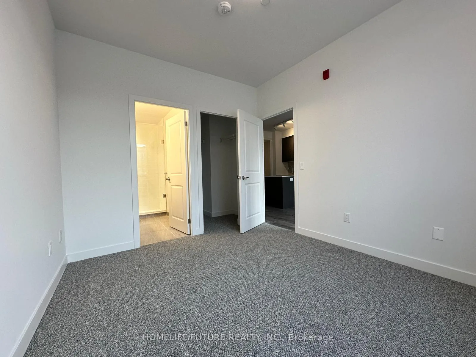 Photo 7 of Unit 115, 1010 Dundas Street E, Whitby, Blue Grass Meadows — HOMEH