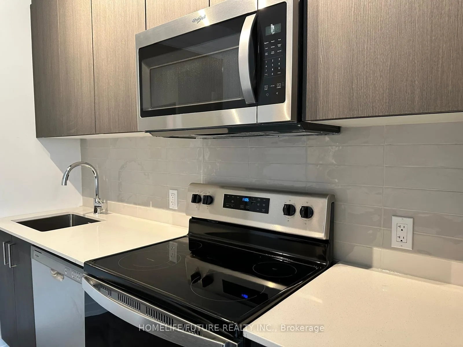 Photo 9 of Unit 115, 1010 Dundas Street E, Whitby, Blue Grass Meadows — HOMEH