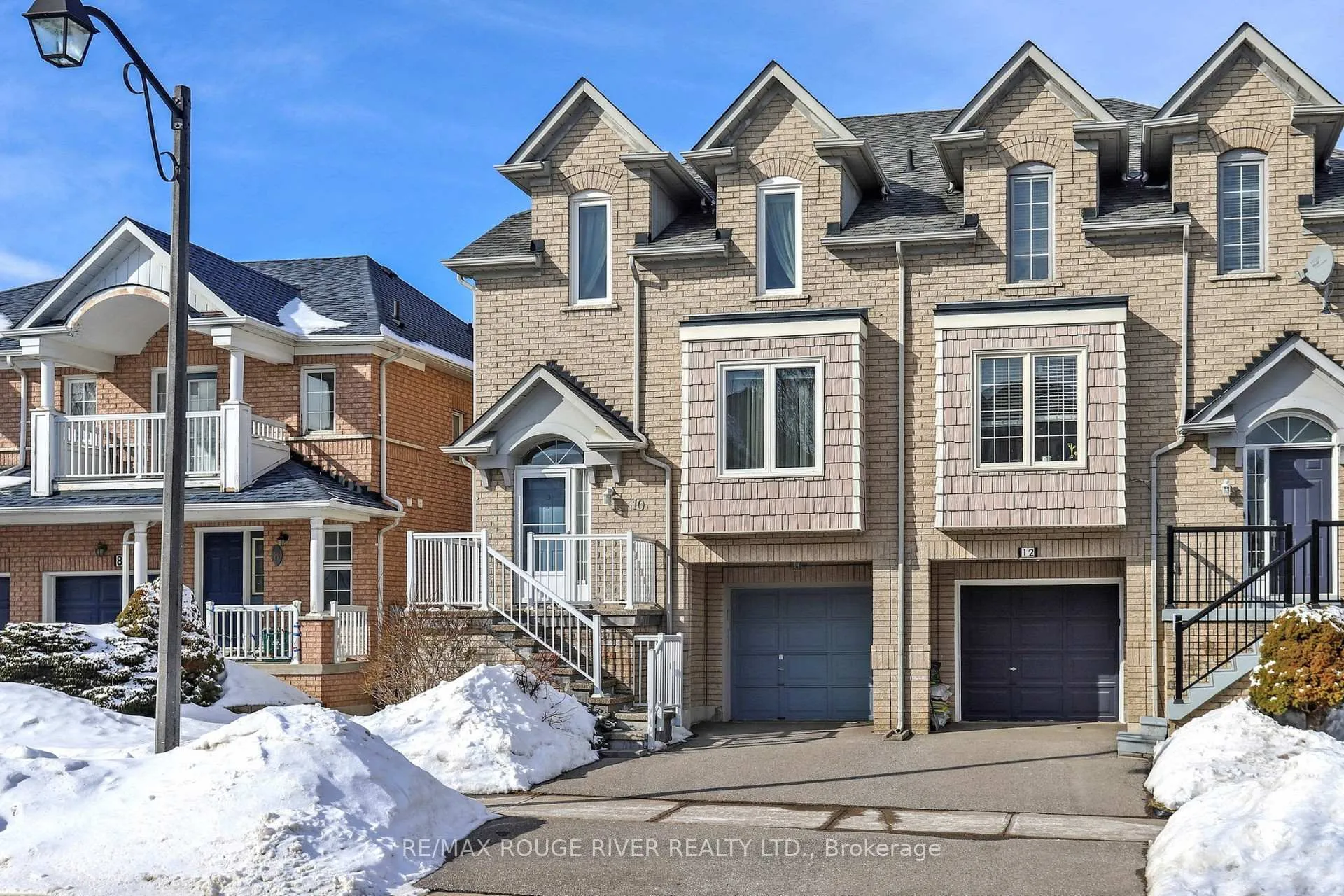 Photo 1 of 10 Moorefield Drive, Scarborough, Rouge — HOMEH