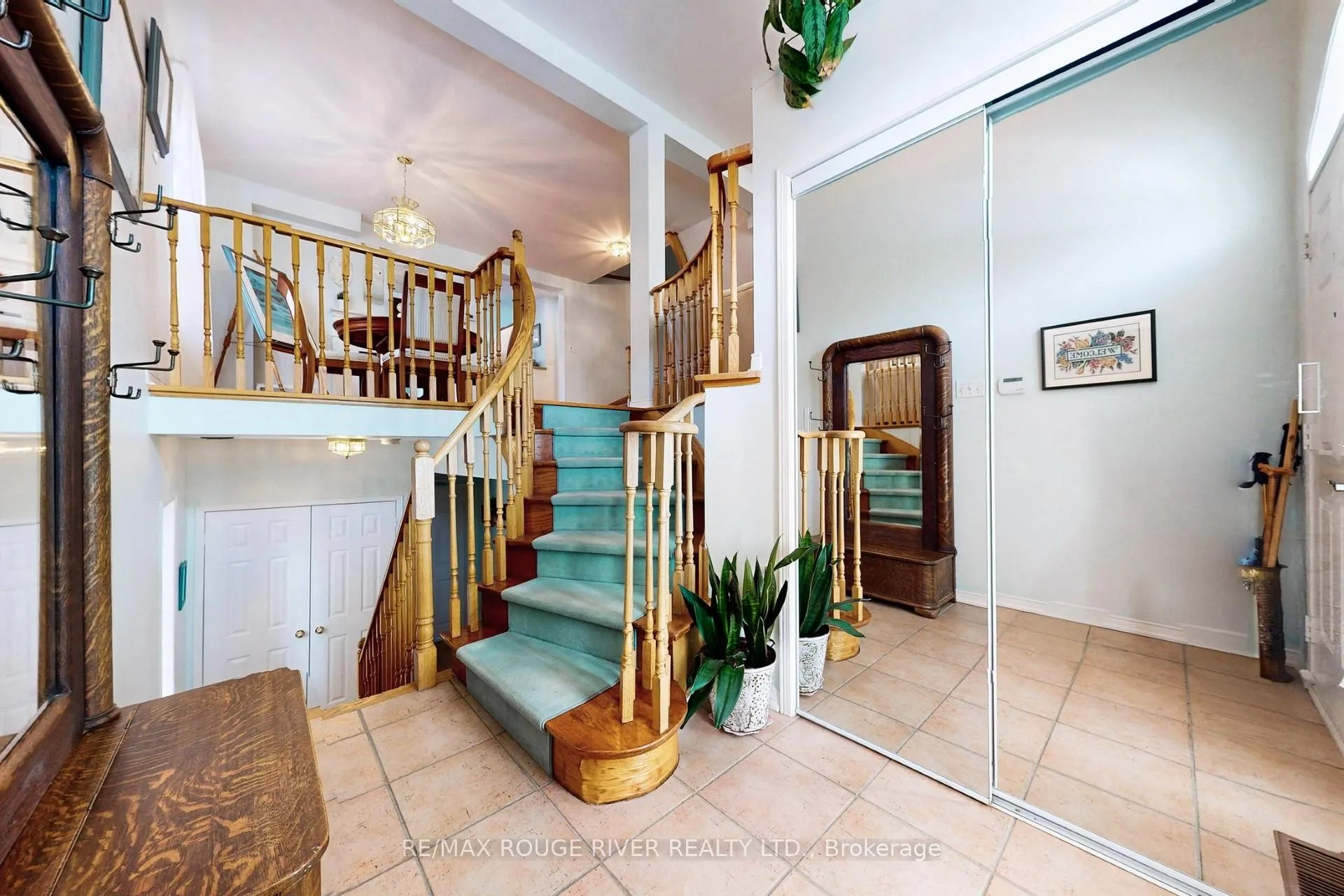 Photo 34 of 10 Moorefield Drive, Scarborough, Rouge — HOMEH