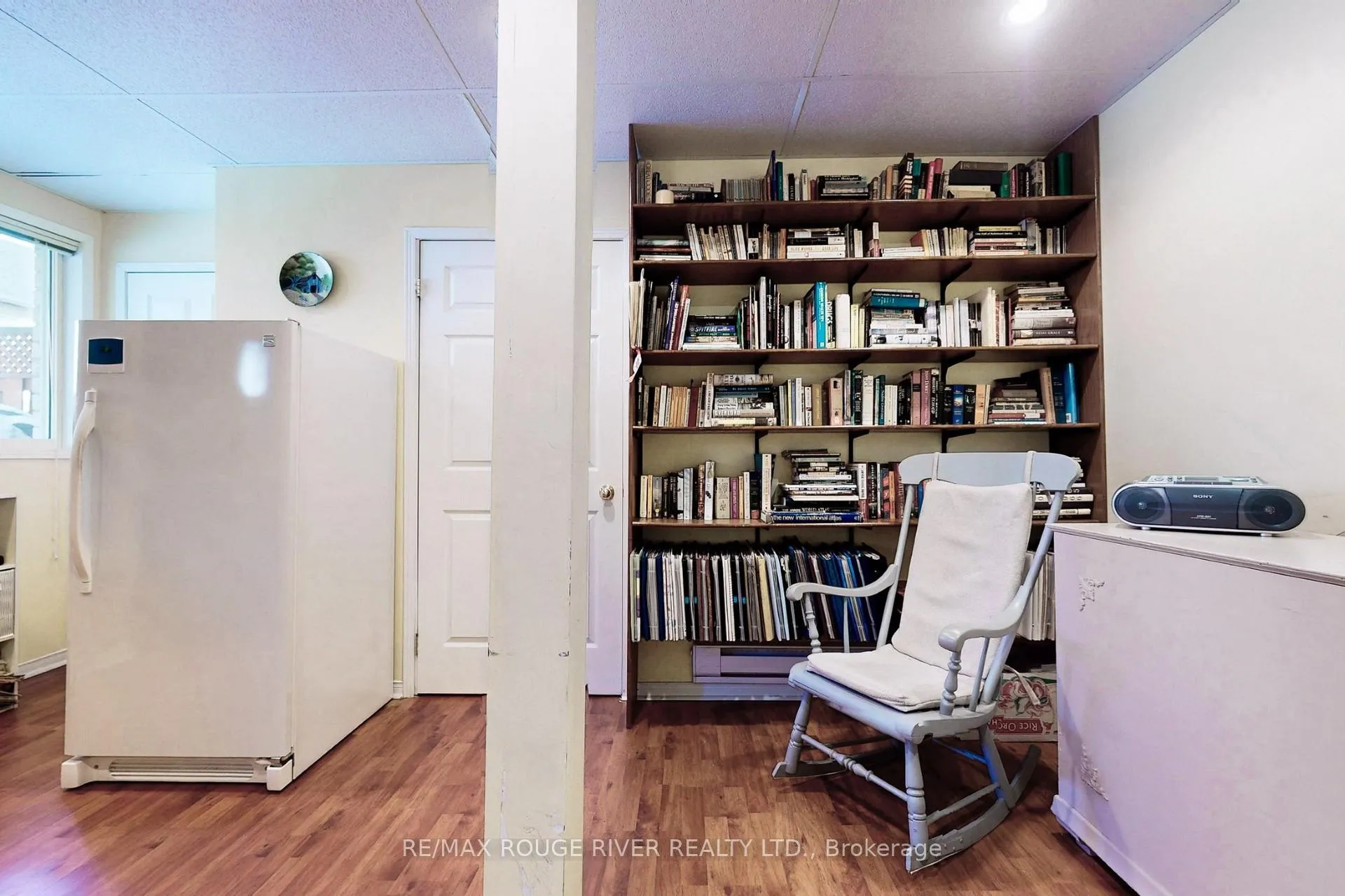 Photo 39 of 10 Moorefield Drive, Scarborough, Rouge — HOMEH