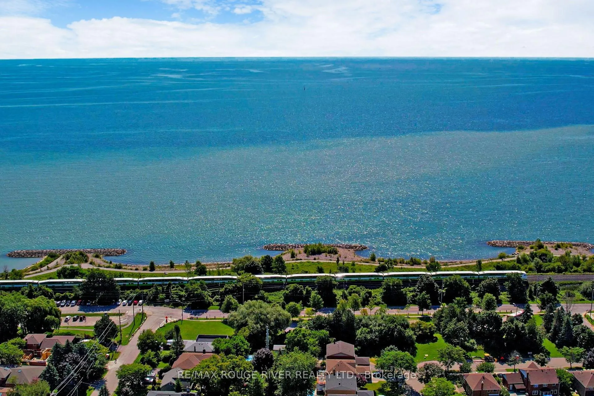 Photo 47 of 10 Moorefield Drive, Scarborough, Rouge — HOMEH