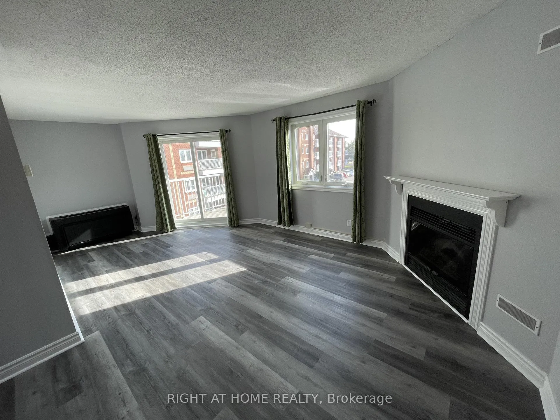Photo 3 of Unit 307, 193 Lake Driveway, Ajax, South West — HOMEH