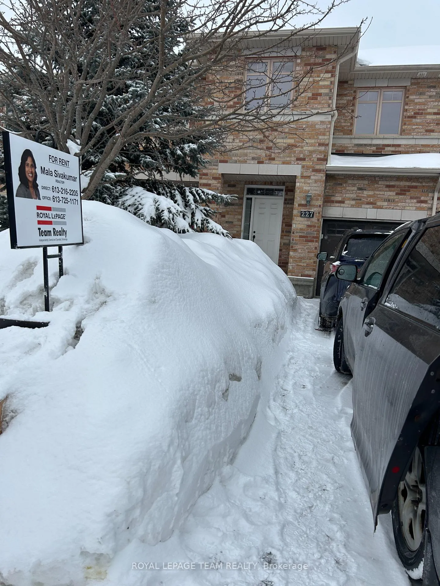 Photo 1 of 227 Jersey Tea Circle N, Ottawa, Riverside South/Gloucester Glen — HOMEH