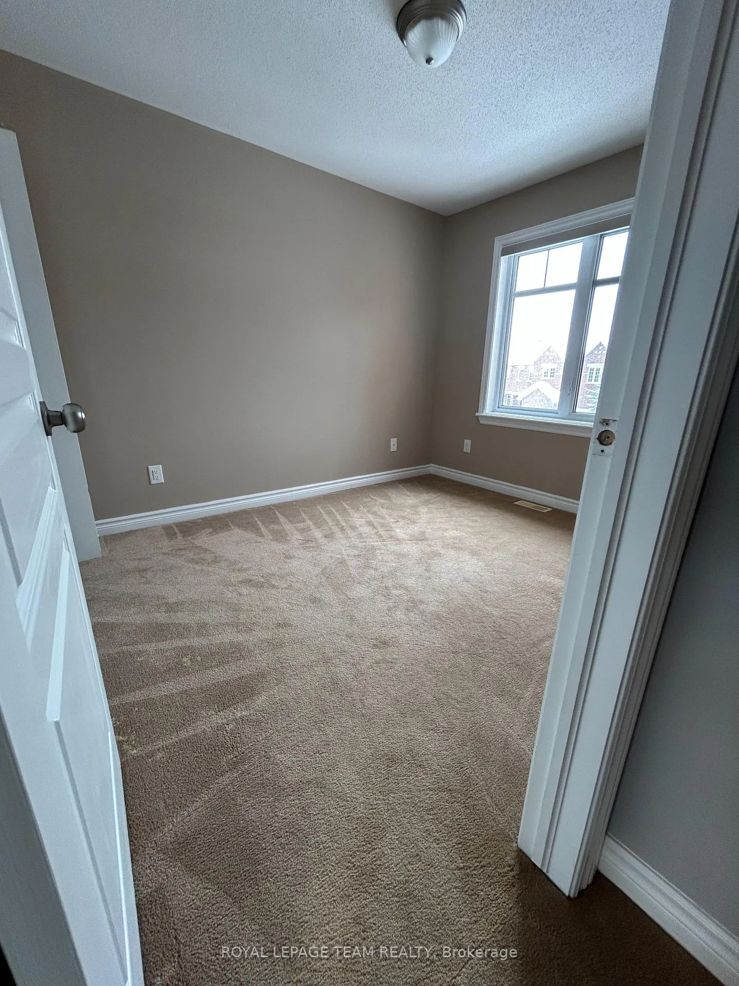 Photo 17 of 227 Jersey Tea Circle N, Ottawa, Riverside South/Gloucester Glen — HOMEH
