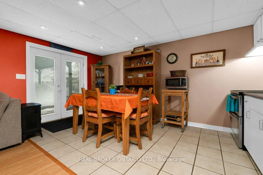 Photo 5 of 48 Ward Drive, Barrie, Painswick North — HOMEH