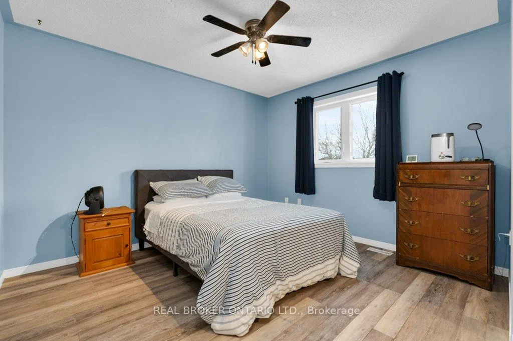 Photo 28 of 48 Ward Drive, Barrie, Painswick North — HOMEH