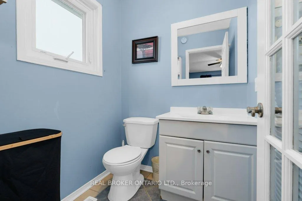 Photo 30 of 48 Ward Drive, Barrie, Painswick North — HOMEH