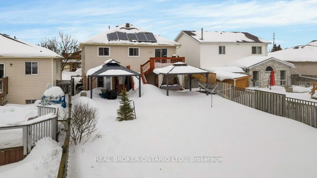 Photo 42 of 48 Ward Drive, Barrie, Painswick North — HOMEH