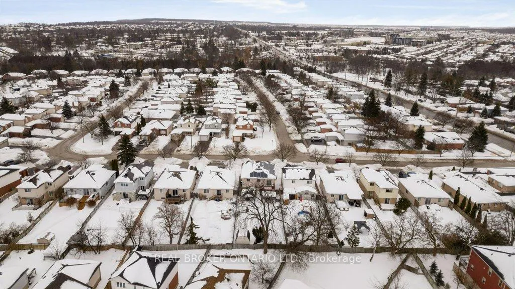 Photo 44 of 48 Ward Drive, Barrie, Painswick North — HOMEH