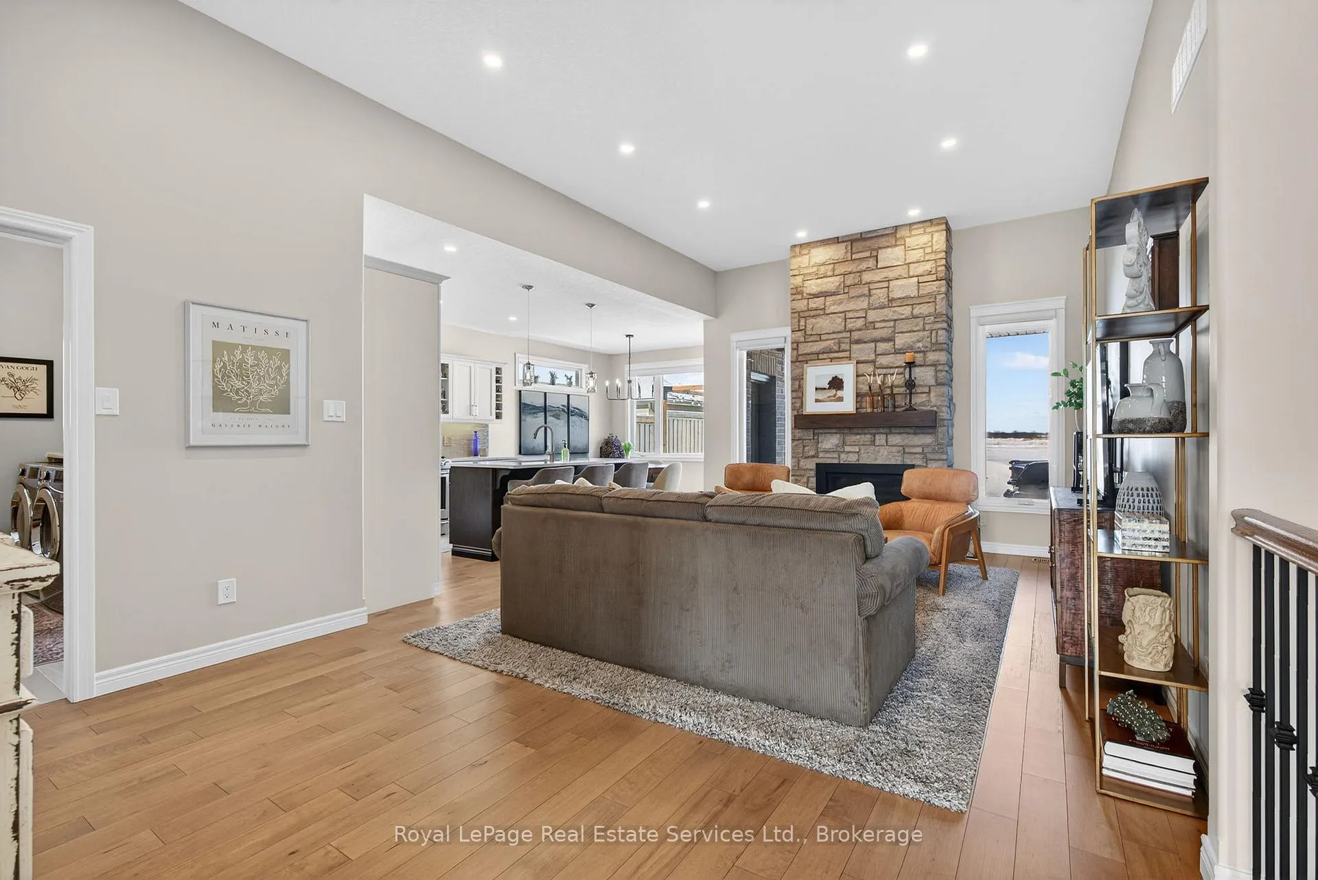 Photo 7 of 20 Patten Drive, Brant, South Dumfries — HOMEH
