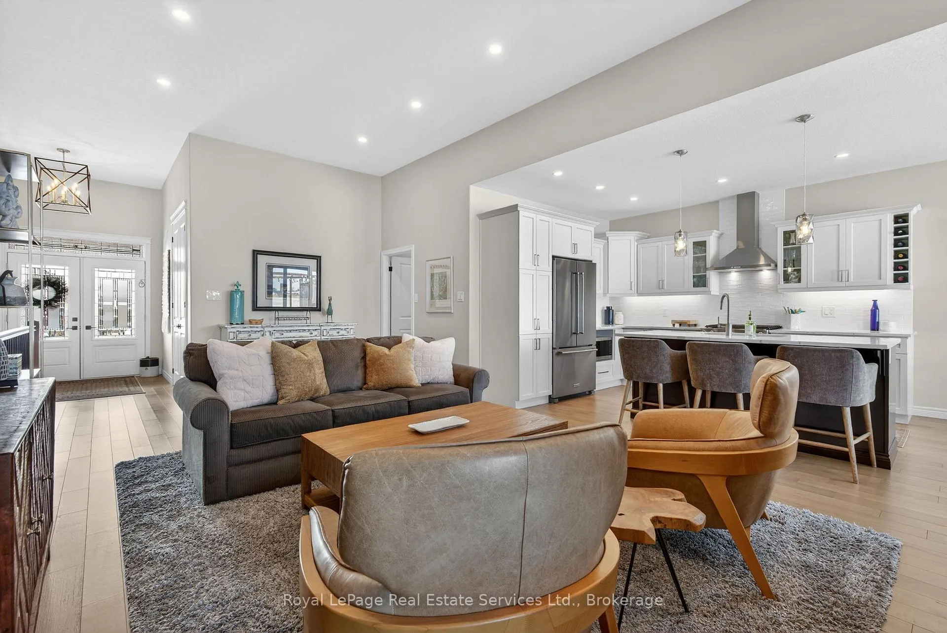 Photo 9 of 20 Patten Drive, Brant, South Dumfries — HOMEH