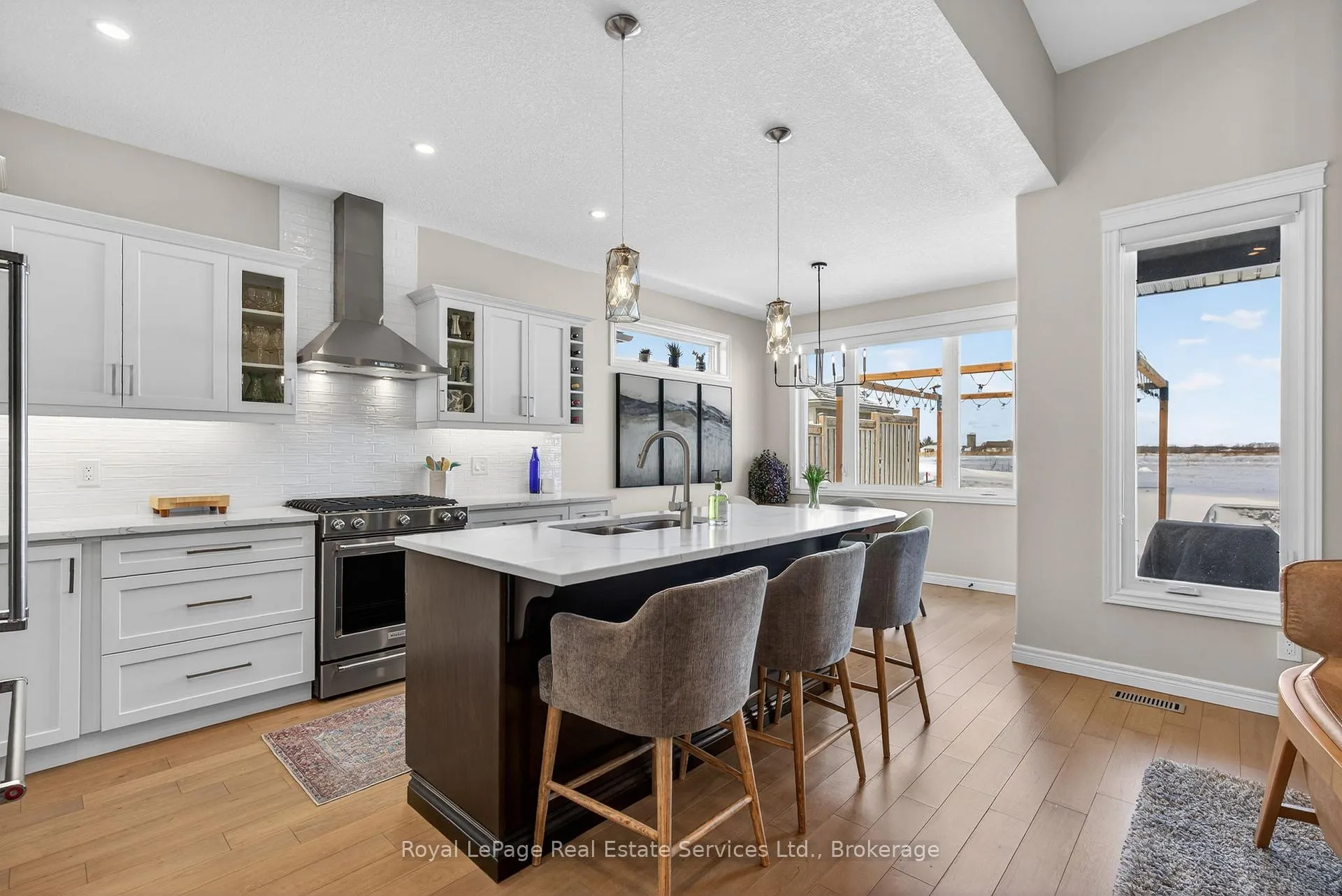 Photo 11 of 20 Patten Drive, Brant, South Dumfries — HOMEH
