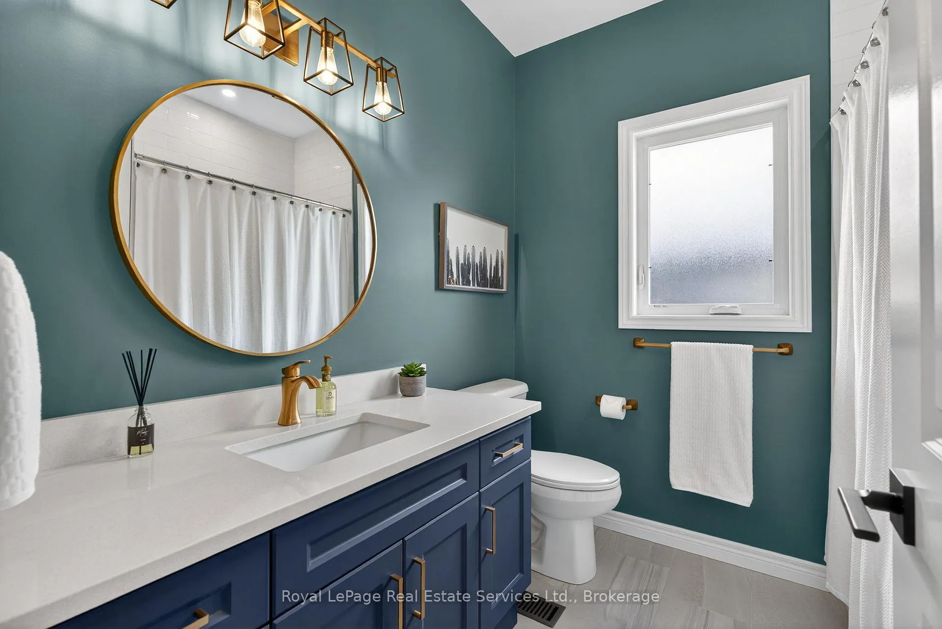Photo 19 of 20 Patten Drive, Brant, South Dumfries — HOMEH