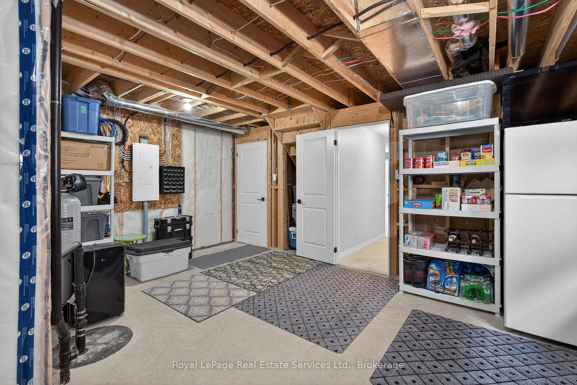 Photo 35 of 20 Patten Drive, Brant, South Dumfries — HOMEH