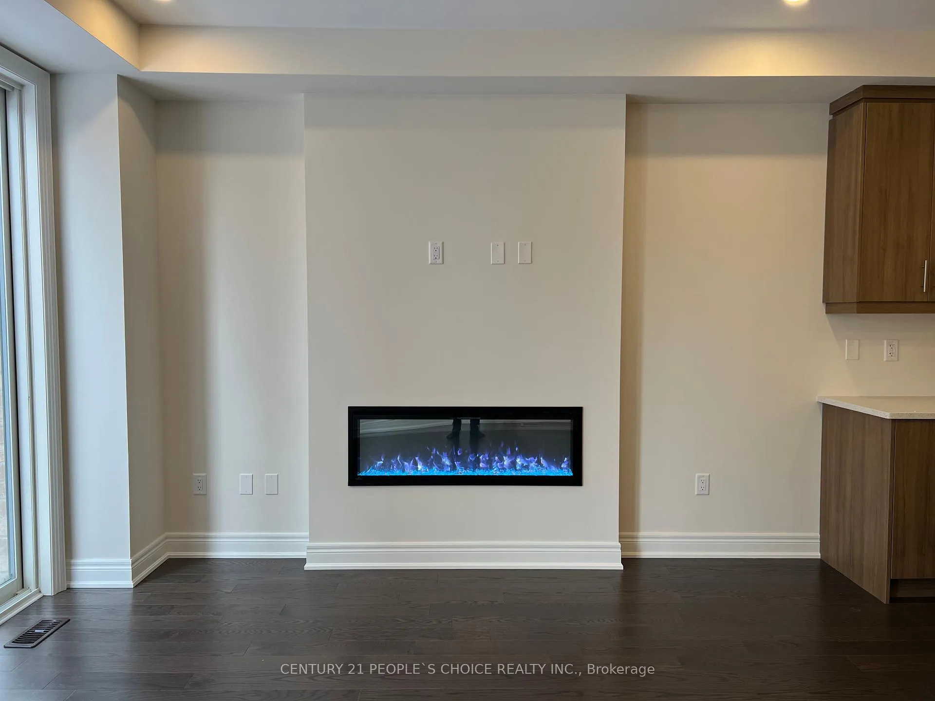 Photo 4 of 3 Falby Road, Brampton, Bram East — HOMEH
