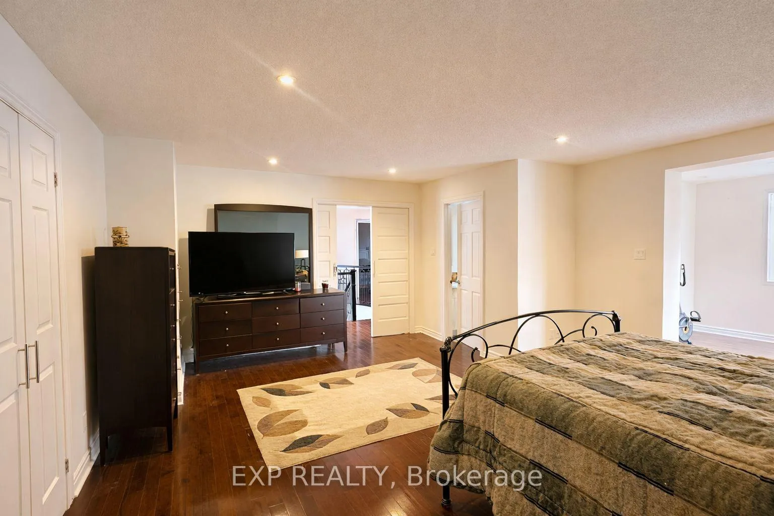 Photo 16 of 57 Emeline Crescent, Markham, Markham Village — HOMEH