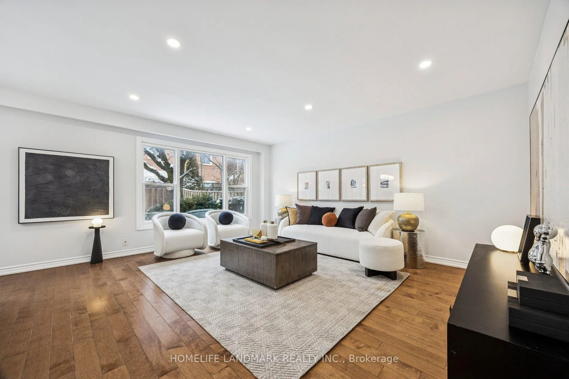 Photo 8 of 149 Glenmanor Way, Vaughan, Crestwood-Springfarm-Yorkhill — HOMEH