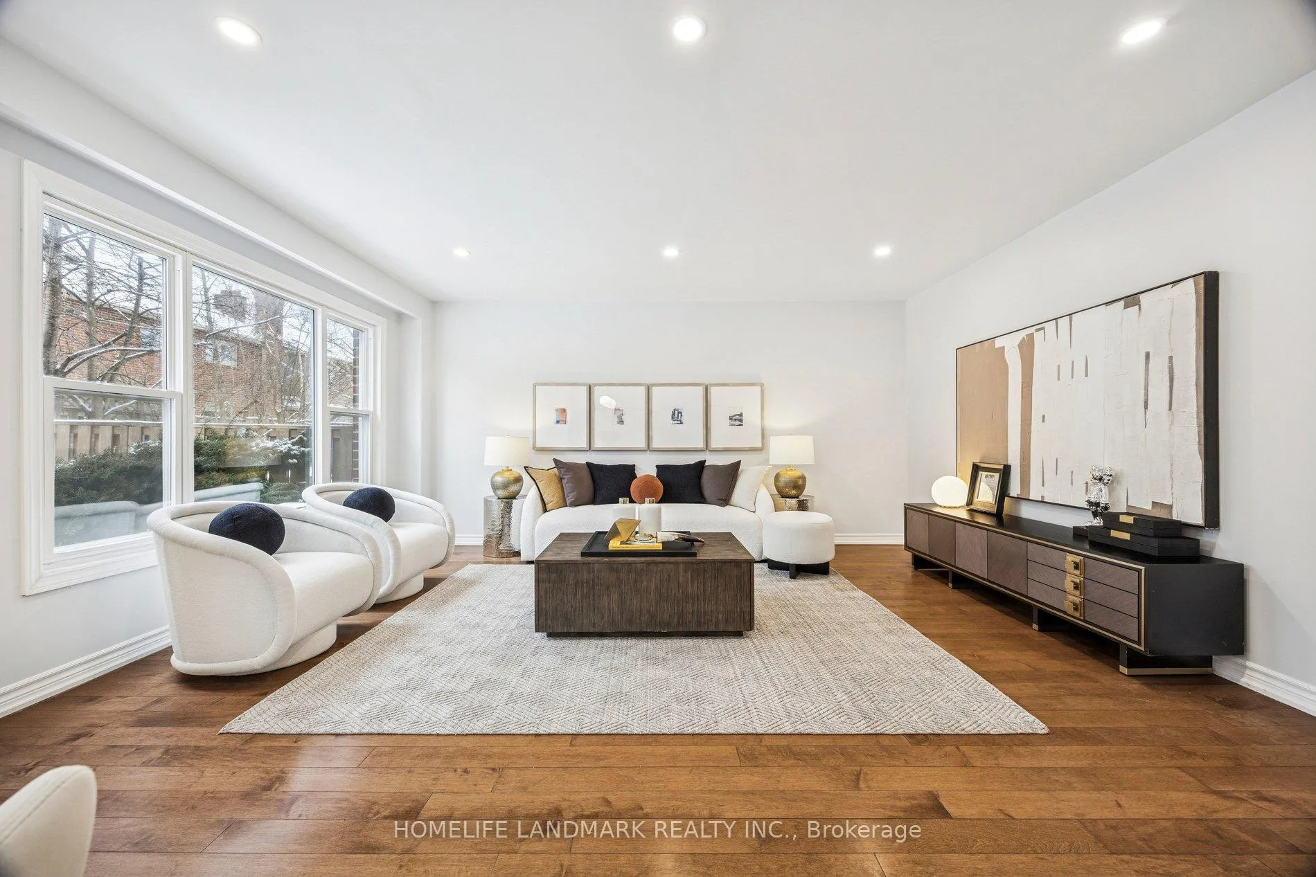 Photo 9 of 149 Glenmanor Way, Vaughan, Crestwood-Springfarm-Yorkhill — HOMEH