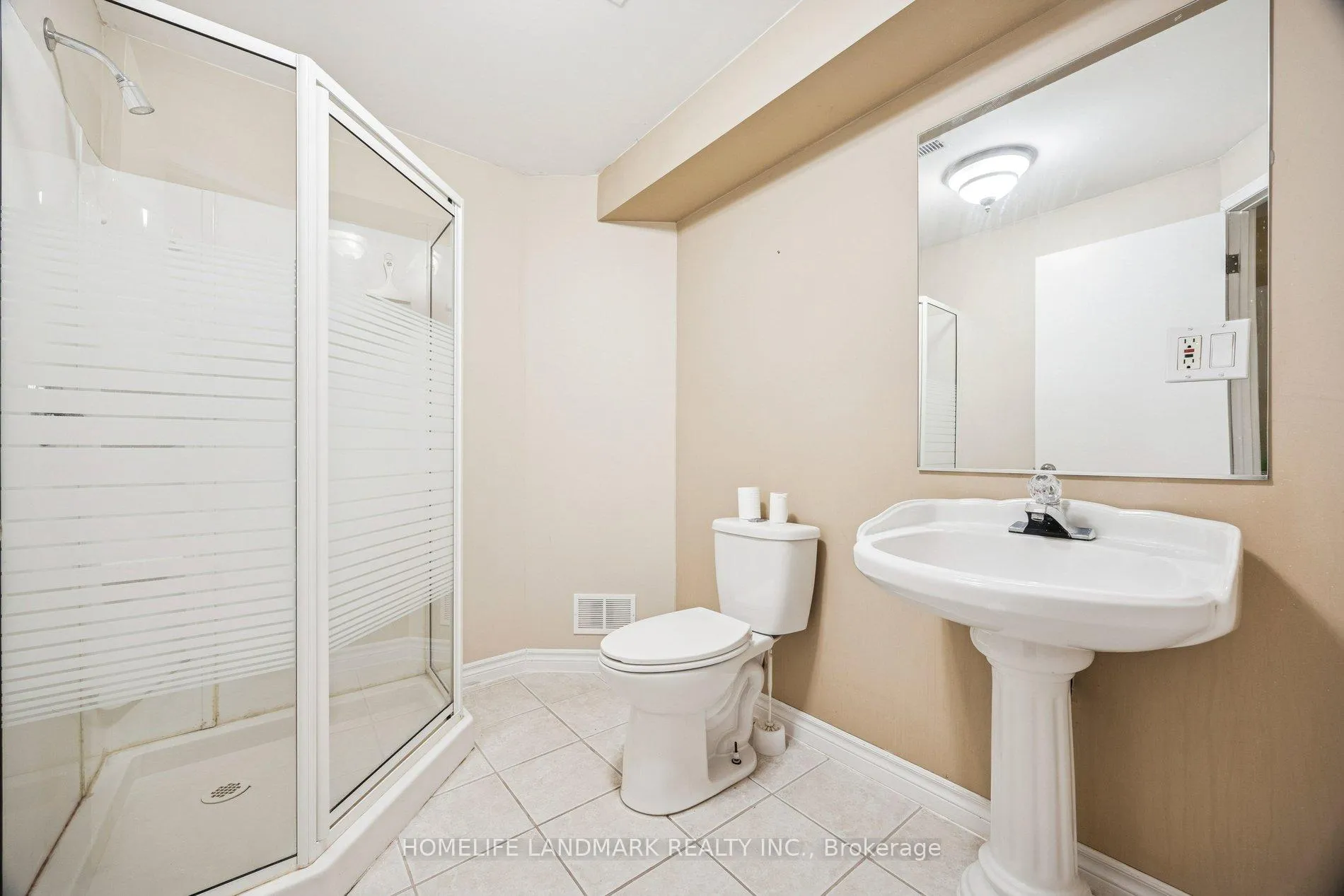 Photo 25 of 149 Glenmanor Way, Vaughan, Crestwood-Springfarm-Yorkhill — HOMEH