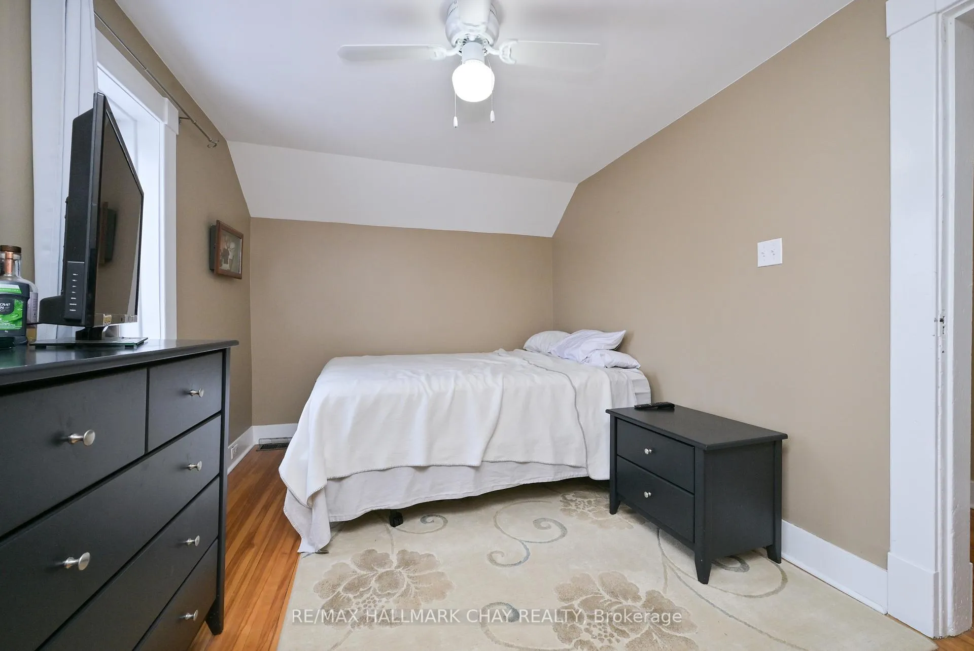 Photo 21 of 48 Caroline Street W, Clearview, Creemore — HOMEH