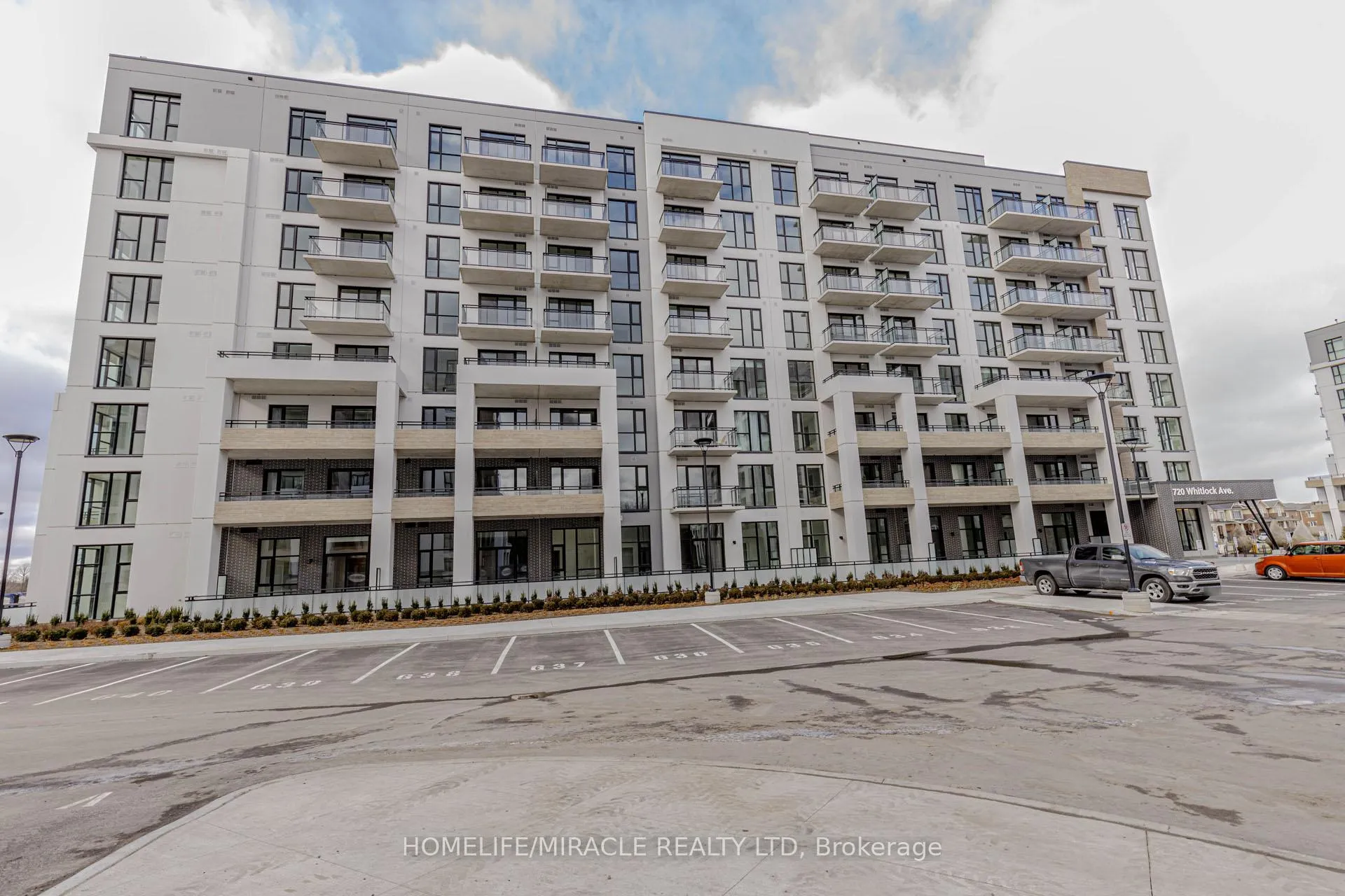 Photo 4 of Unit 505, 720 Whitlock Avenue, Milton, Cobban — HOMEH