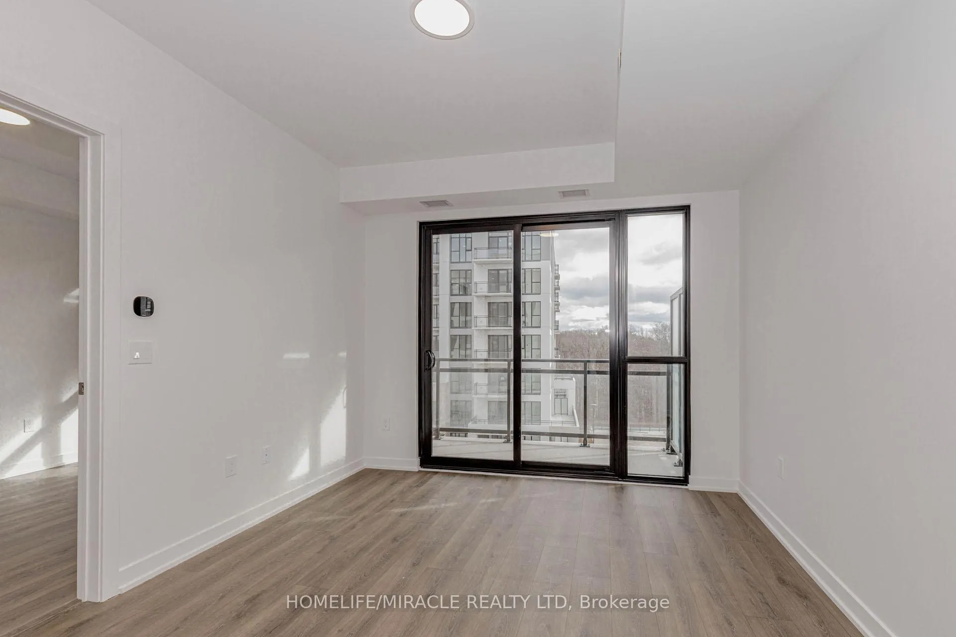Photo 35 of Unit 505, 720 Whitlock Avenue, Milton, Cobban — HOMEH