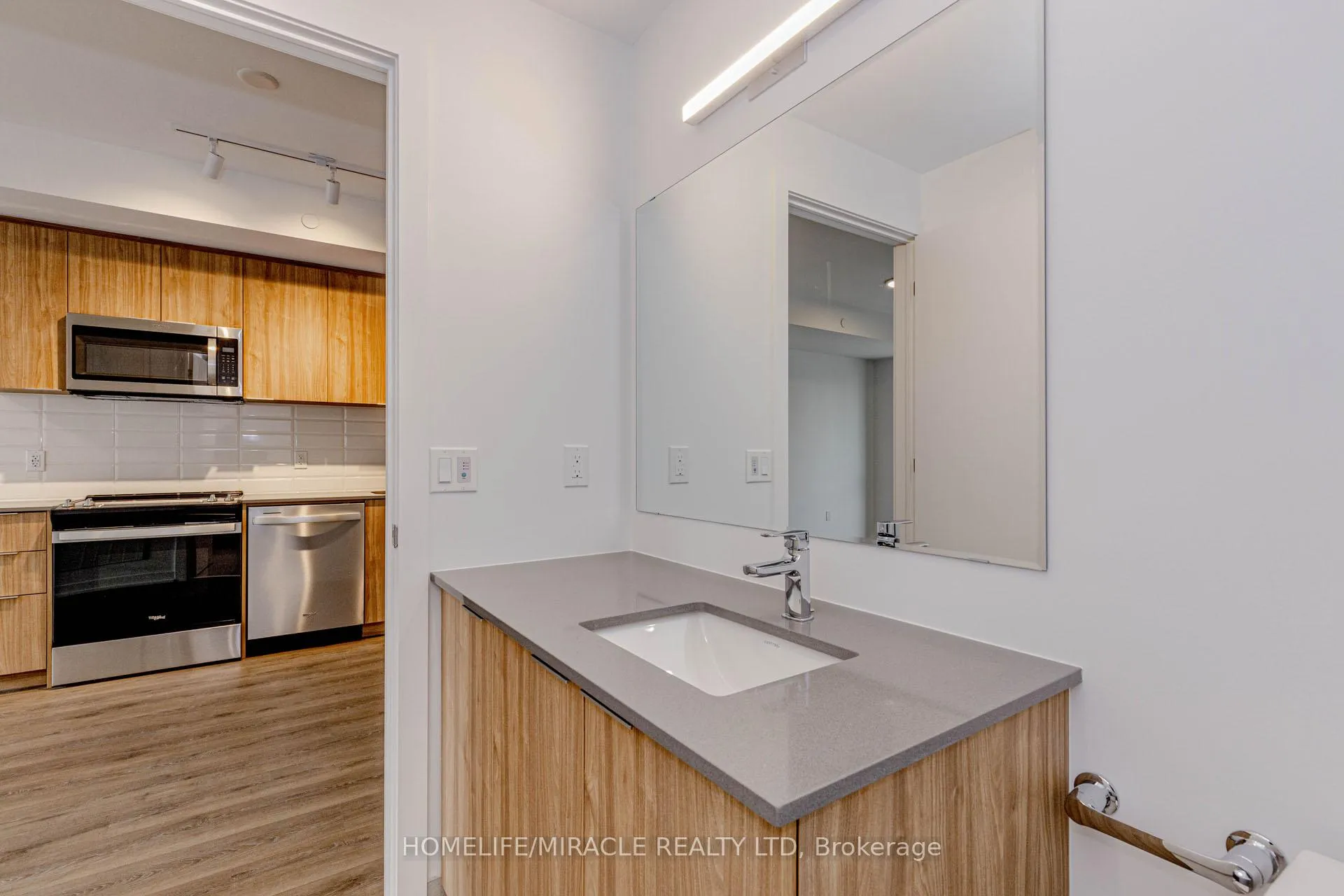 Photo 43 of Unit 505, 720 Whitlock Avenue, Milton, Cobban — HOMEH