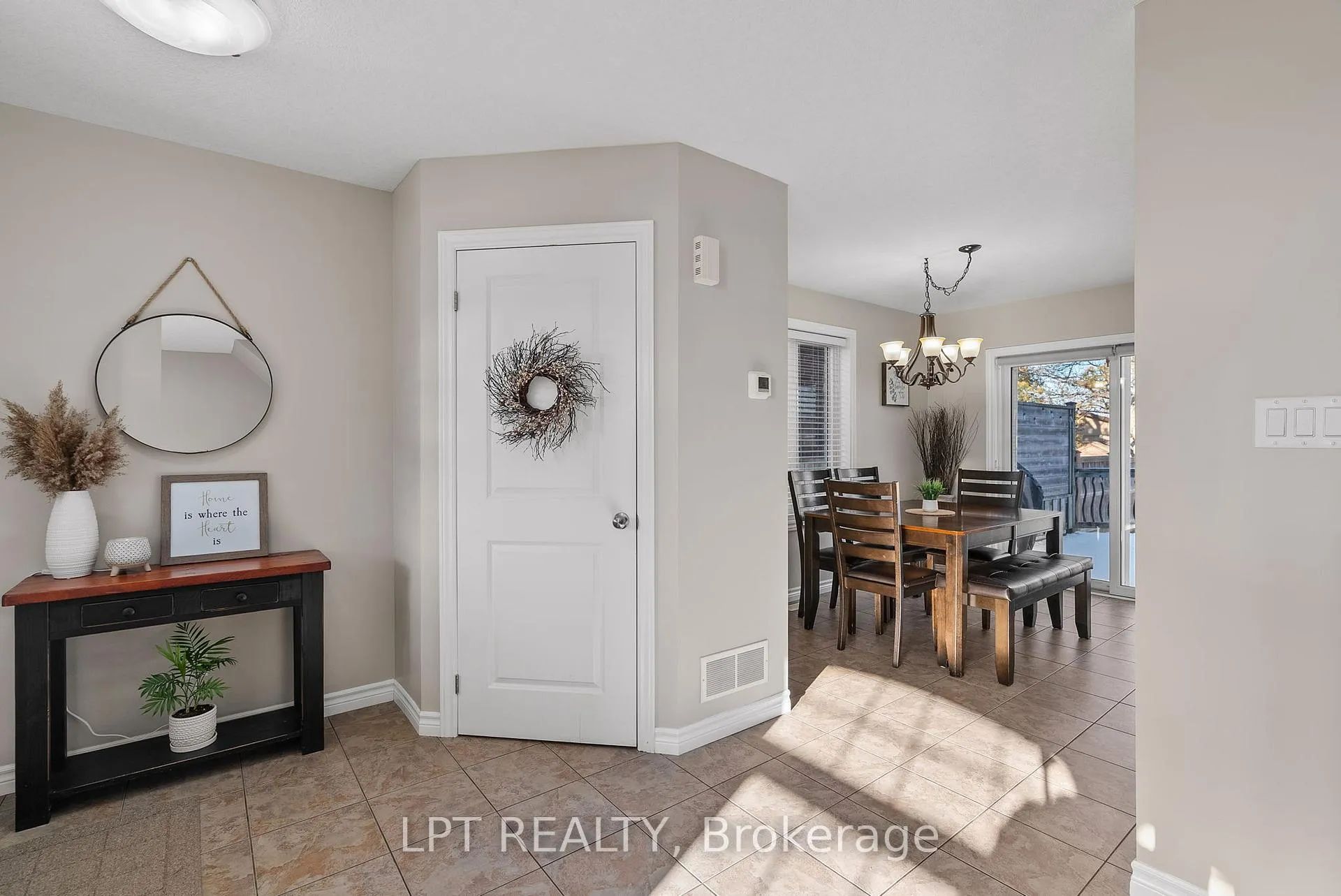 Photo 6 of 102 Joseph Street, Lucan Biddulph, Lucan — HOMEH