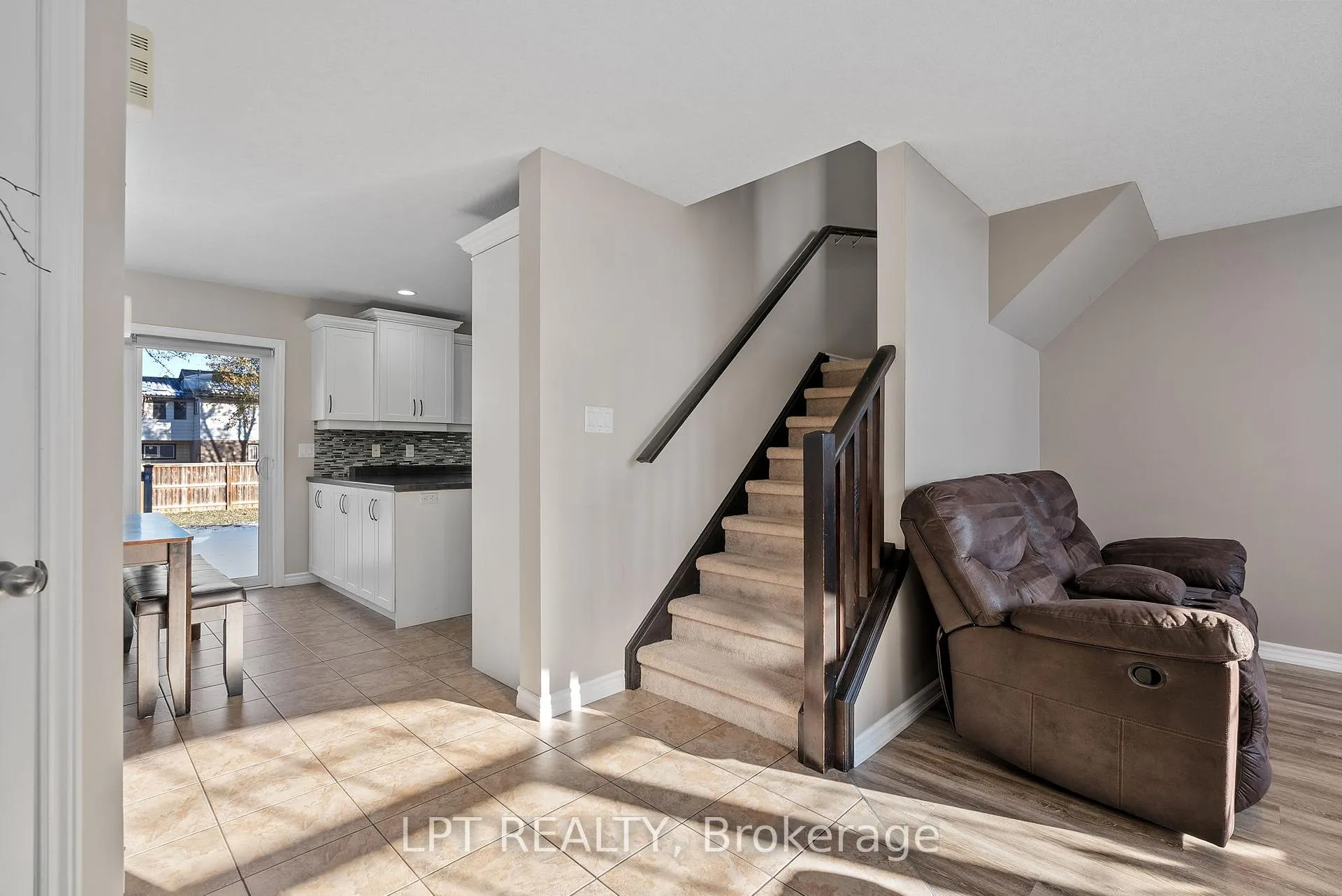 Photo 16 of 102 Joseph Street, Lucan Biddulph, Lucan — HOMEH