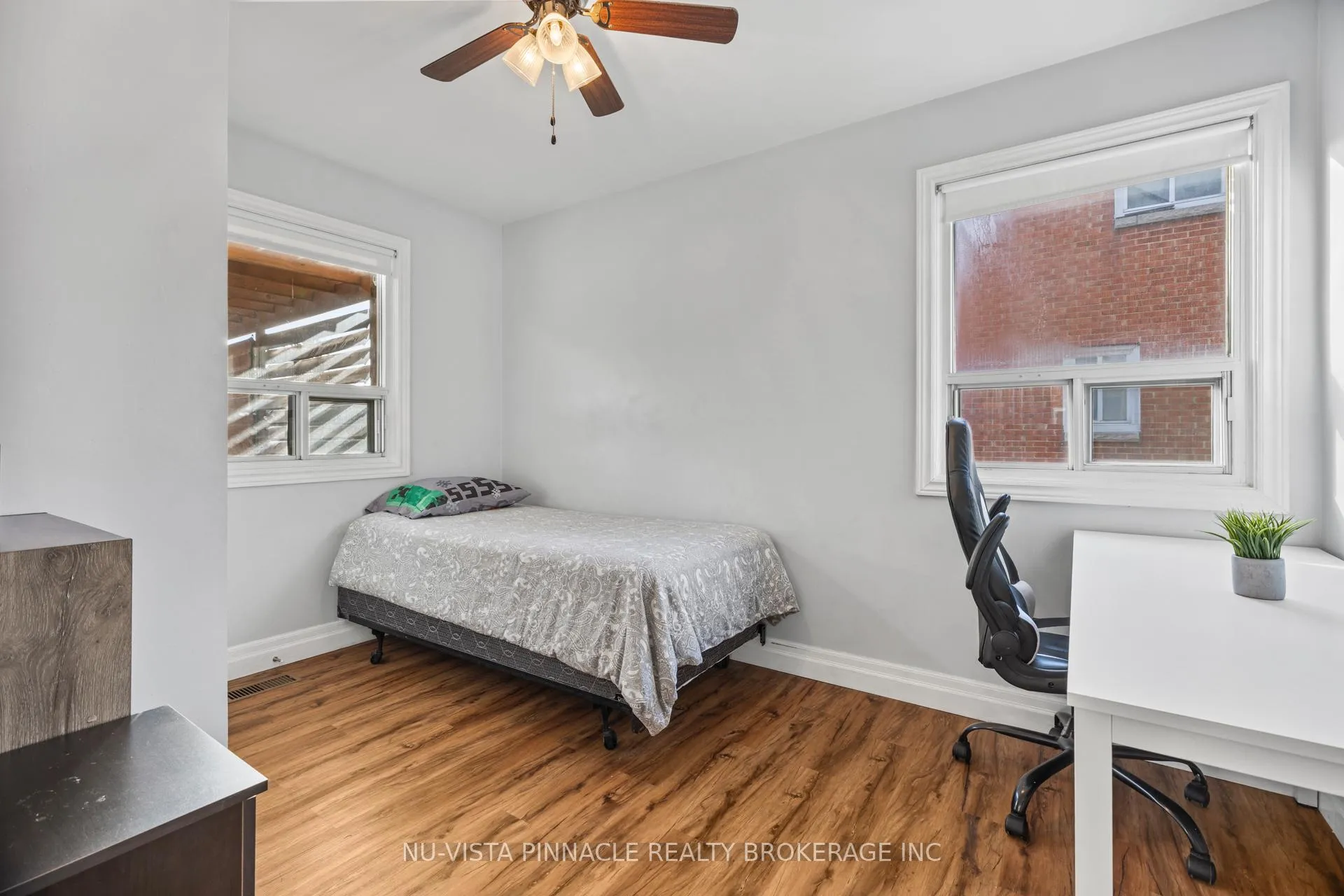 Photo 8 of 81 Dunkirk Drive N, St. Thomas — HOMEH