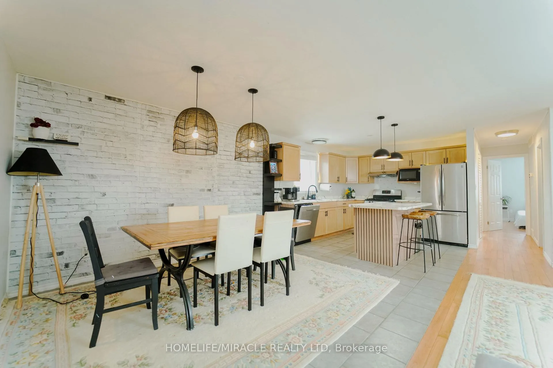 Photo 4 of 1537 Langlois Avenue, Windsor — HOMEH