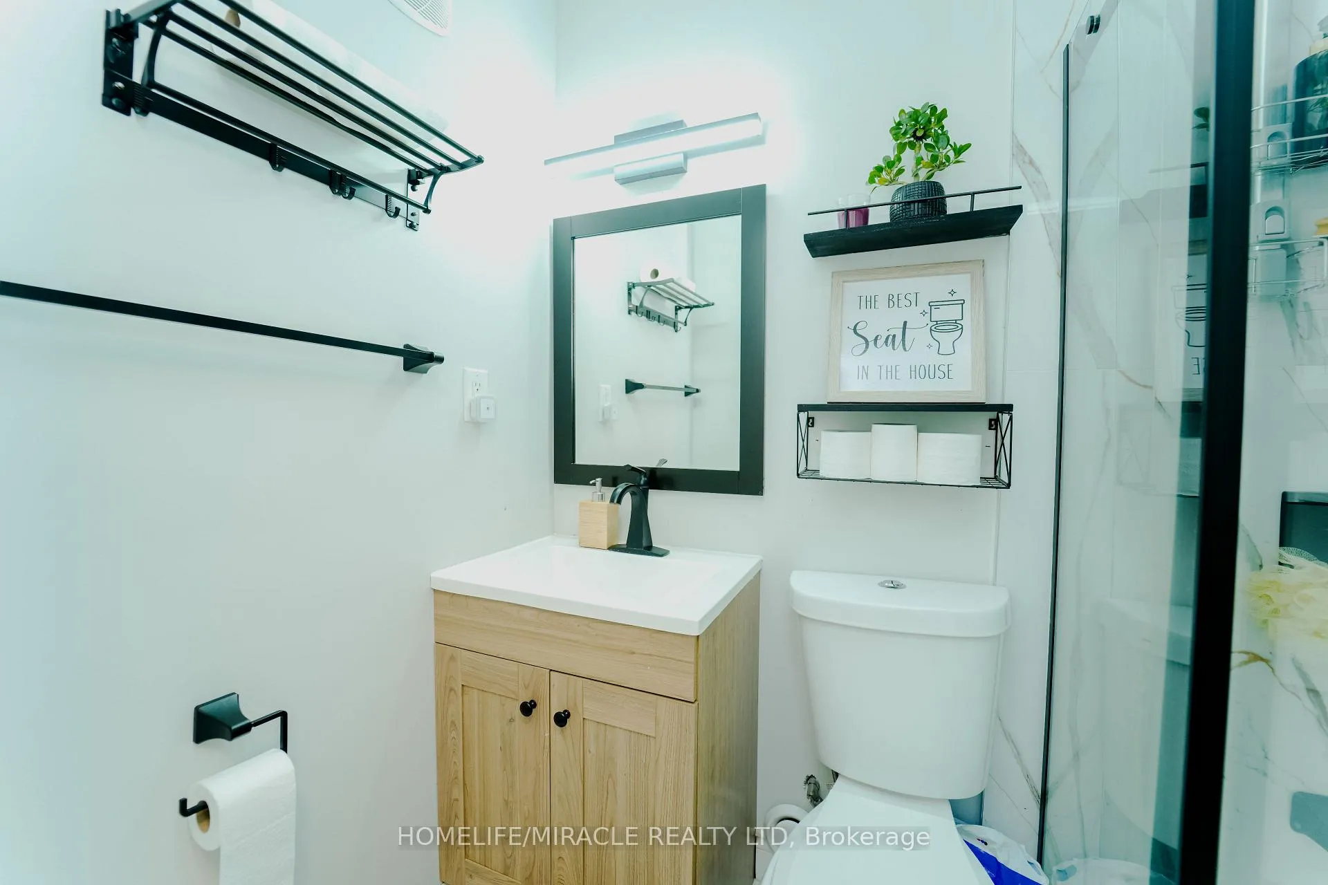 Photo 18 of 1537 Langlois Avenue, Windsor — HOMEH