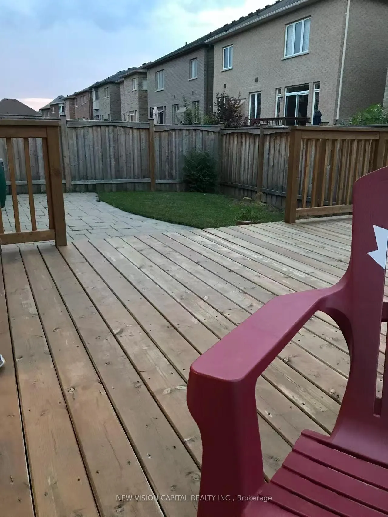 Photo 3 of 102 Hua Du Avenue, Markham, Berczy — HOMEH