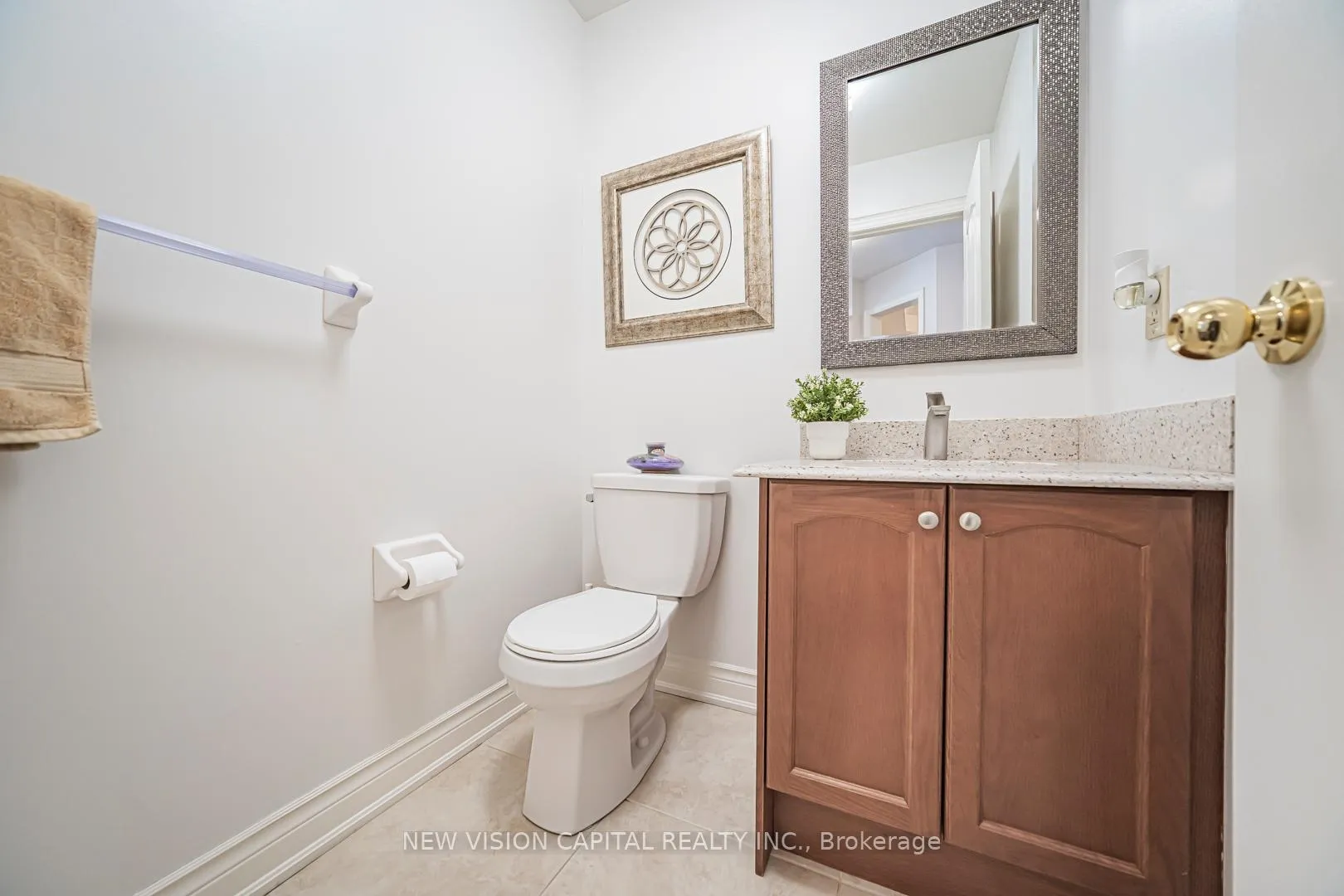 Photo 15 of 102 Hua Du Avenue, Markham, Berczy — HOMEH