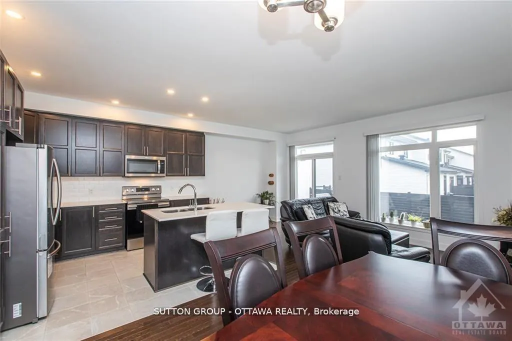 Photo 5 of 634 Putney Crescent, Ottawa, Stittsville (South) — HOMEH