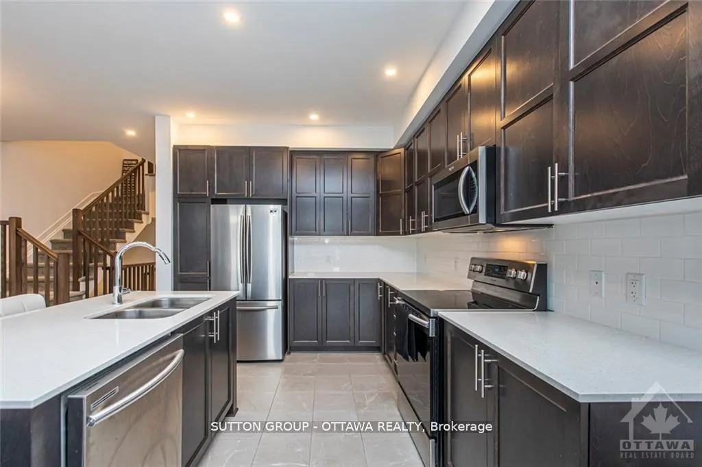 Photo 7 of 634 Putney Crescent, Ottawa, Stittsville (South) — HOMEH