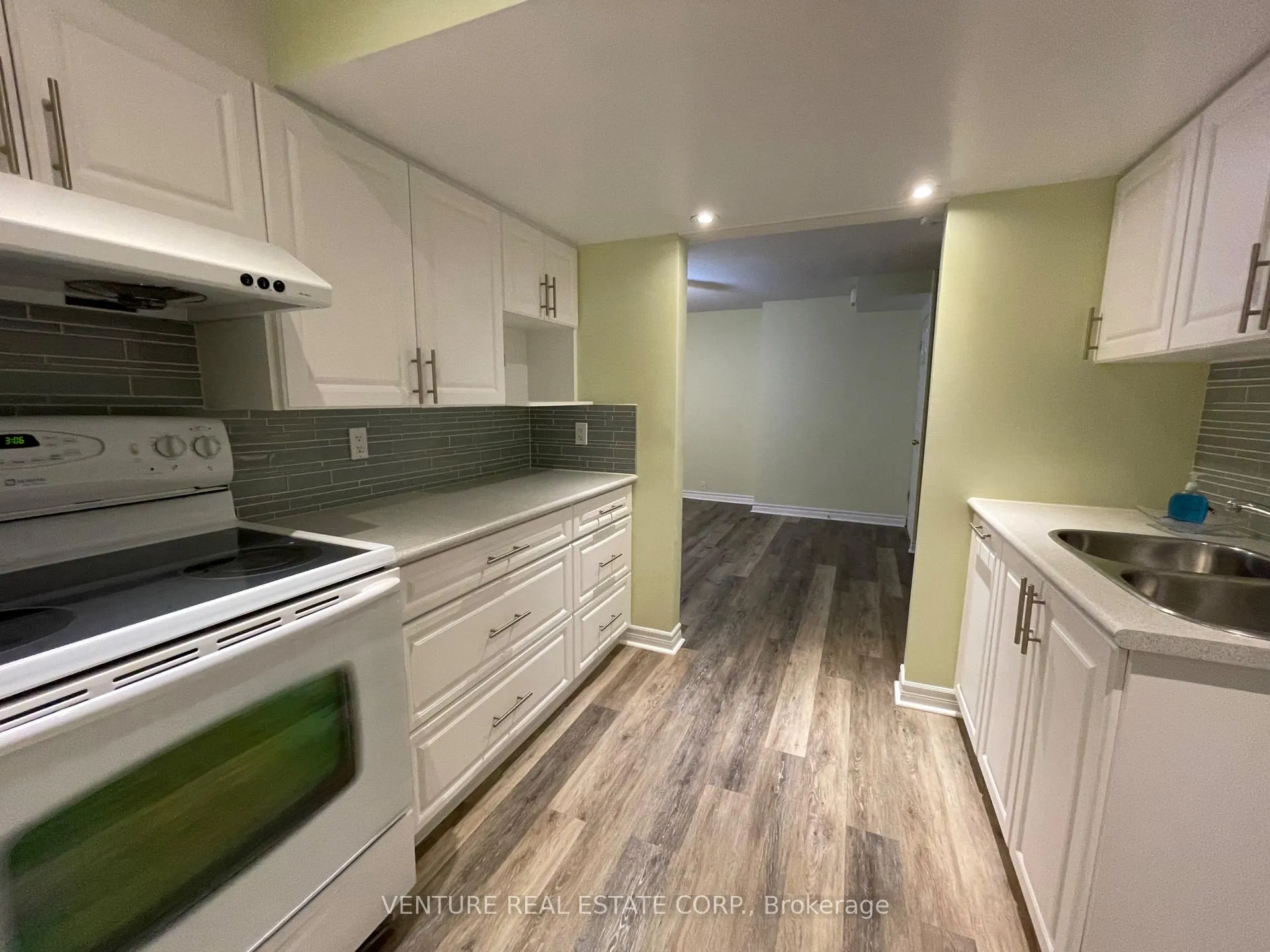 Photo 7 of Unit Bsmt, 1870 Shadybrook Drive, Pickering, Amberlea — HOMEH
