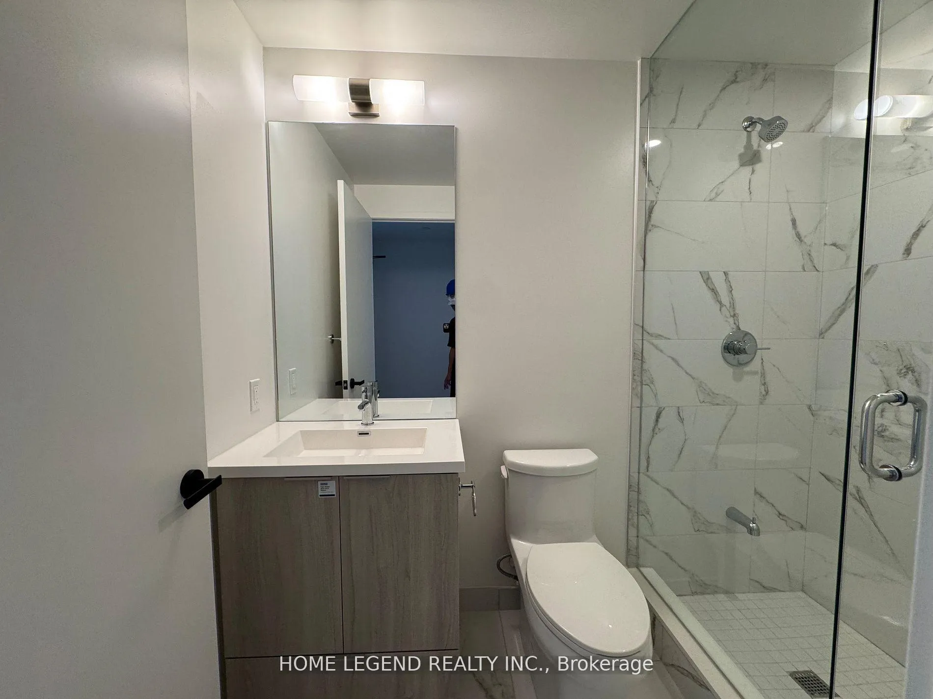 Photo 3 of Unit 4606, 8 Interchange Way, Vaughan, Vaughan Corporate Centre — HOMEH