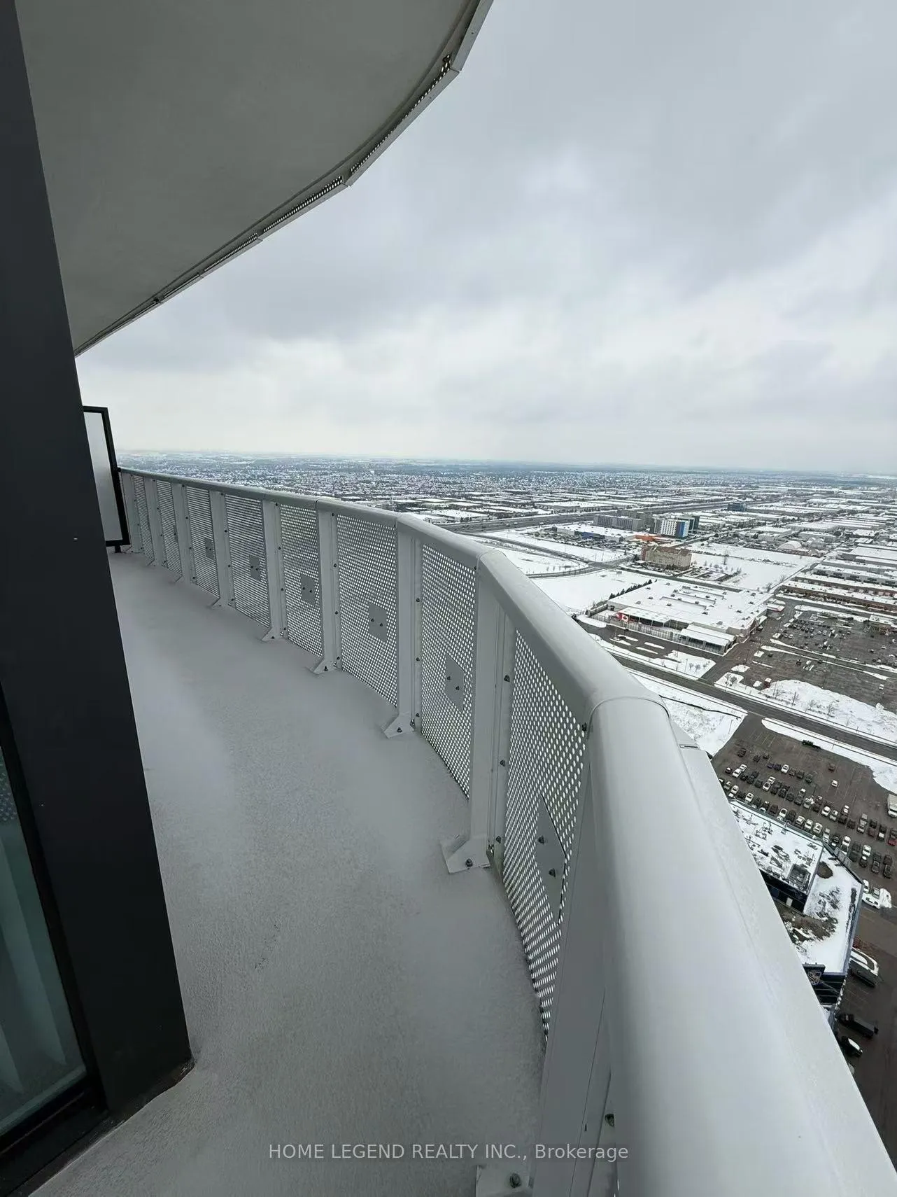 Photo 9 of Unit 4606, 8 Interchange Way, Vaughan, Vaughan Corporate Centre — HOMEH